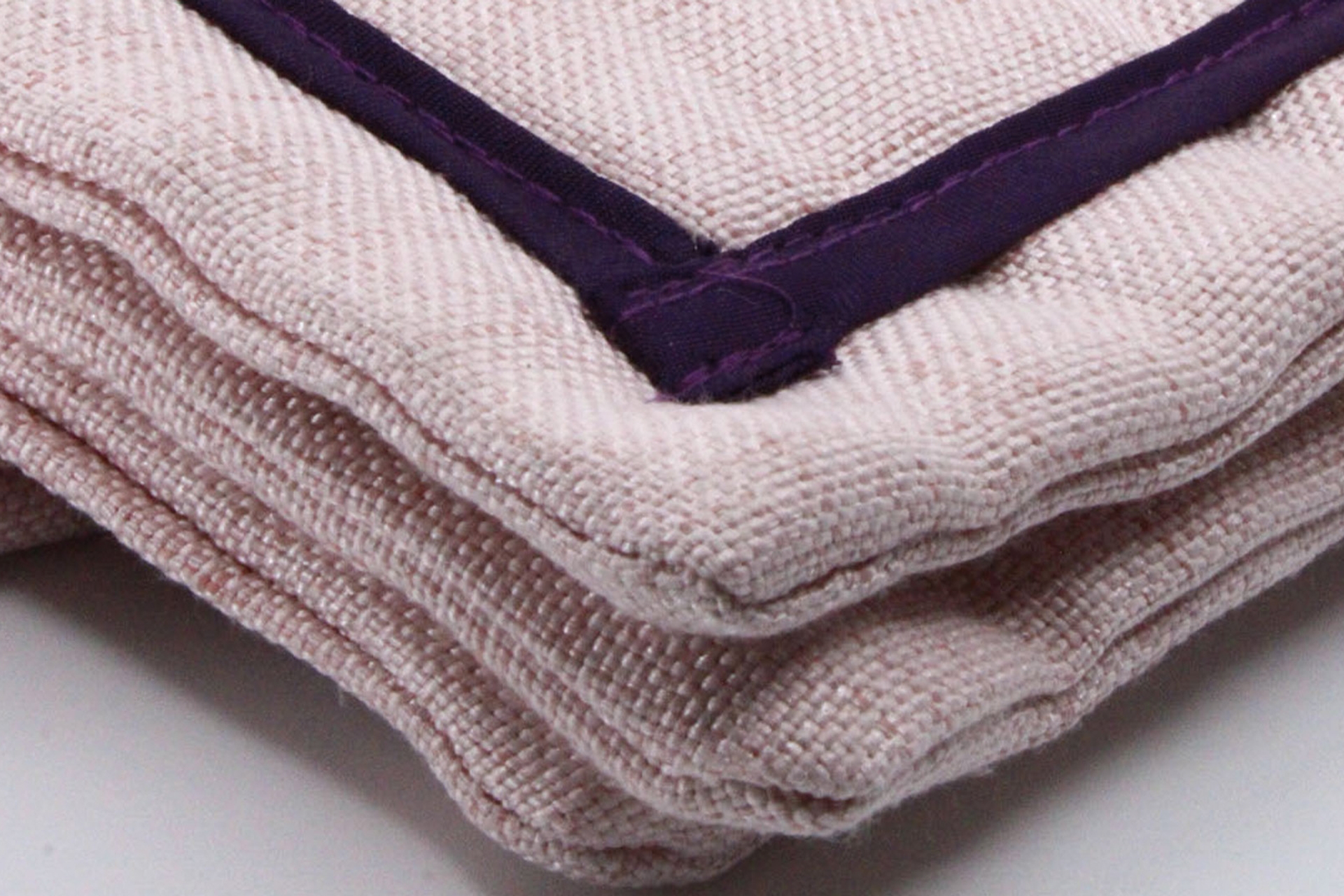 SUDENAZ PEMBE PİKE YATAK ÖRTÜSÜ FİYATI Vivense