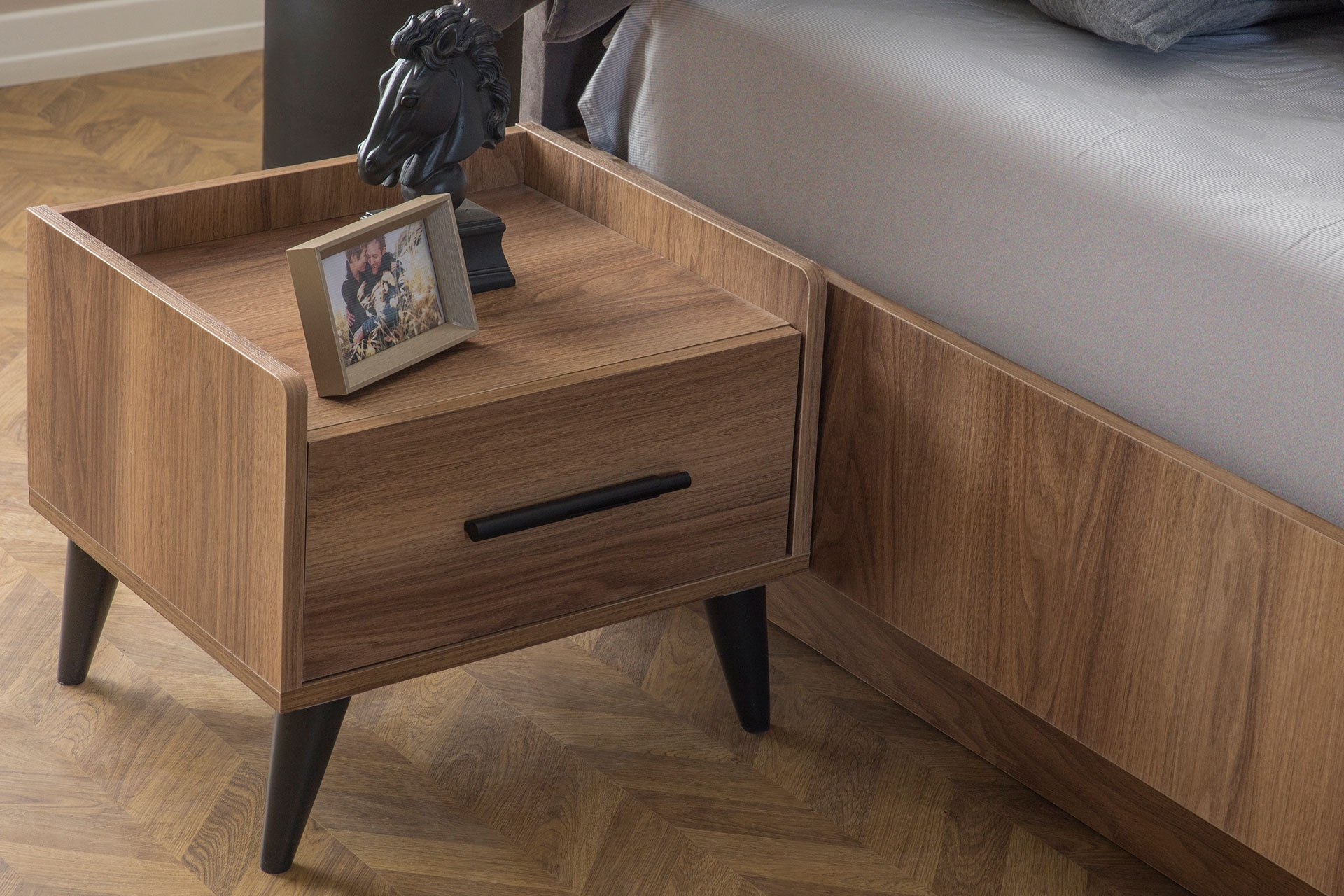 KRAFT SÜRGÜLÜ KAPAKLI YATAK ODASI TAKIMI FİYATI Vivense