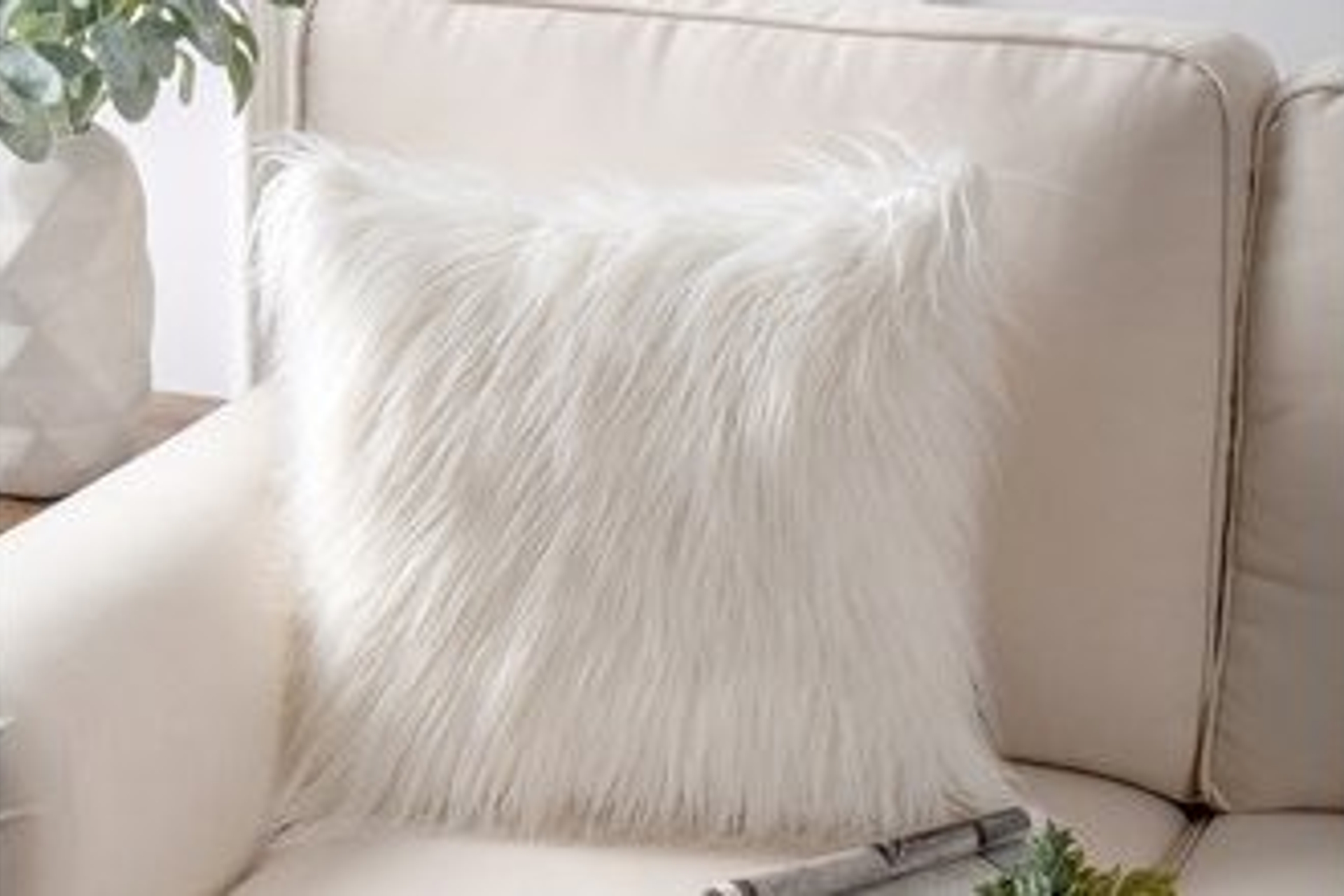 Sally Pluche Kussen 45x45 cm, Wit