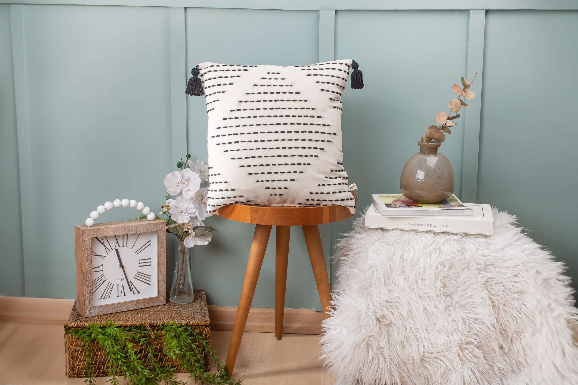 Dfn Home Venüs İşlemeli Kırlent - 43X43 -1
