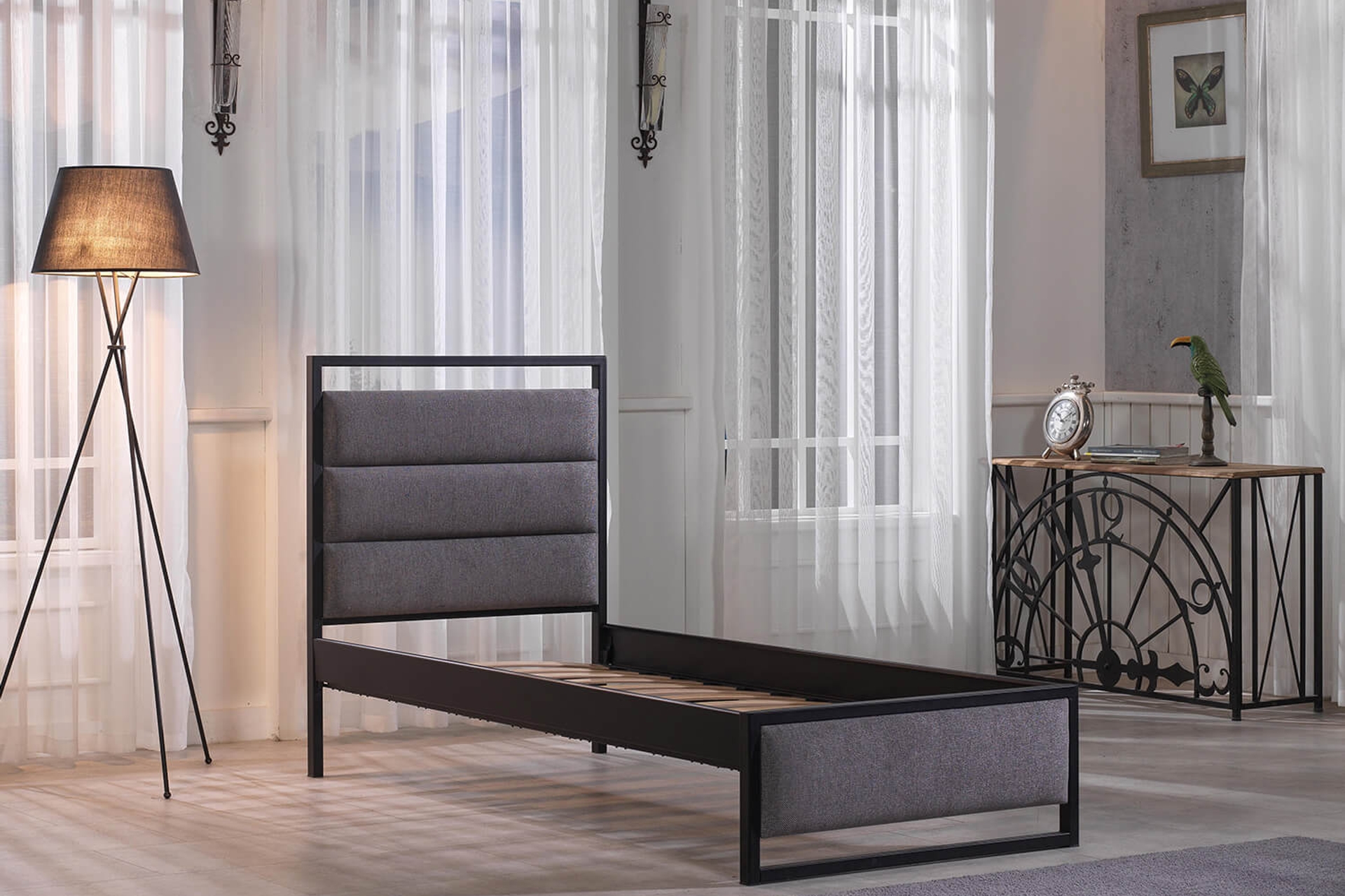 UNİMET CHİMERA TEK KİŞİLİK METAL KARYOLA 90X200 SİYAH UNİMET CHİMERA TEK KİŞİLİK METAL KARYOLA 90X200 SİYAH