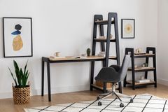 Noma Bureau met Boekenrek, Eike