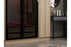 Tideway Lucretia Kledingkast met 5 Deuren, Walnoot