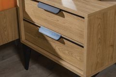 Kolosseum Nachtkastje, Walnoot