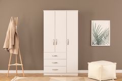 Spey Kledingkast met 3 Deuren