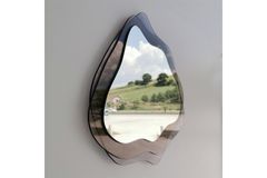 Layered Wave Spiegel