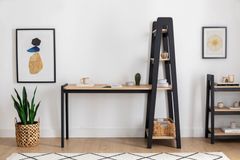 Noma Bureau met Boekenrek, Eike
