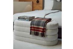 Relax Teddy Bank, Wit