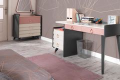Setra Children's Desk