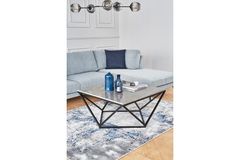 Greta Salontafel, Grijs