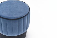 Rose Poef, Blauw