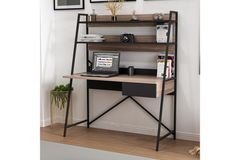 Arte Bureau met Metalen Poten, Walnoot en Zwart