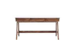 Tres Bureau, Walnoot