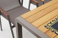 Daisy Tuinset, 8 Zits, Cappicino