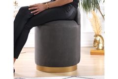 Dover Poef, Donkergrijs