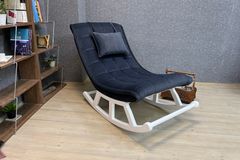 Asedia Maeve Schommelstoel, Antraciet & Wit