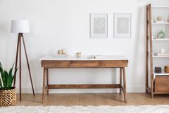 Tres Bureau, Walnoot