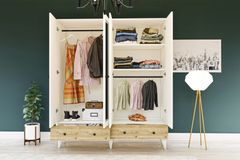 Belloir Kledingkast met 4 Deuren en 2 Lades, Wit en Pijnboom