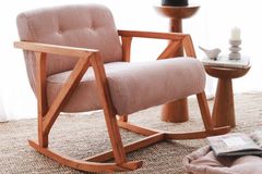 Joan Nini Fluwelen Schommelstoel, Roze