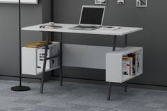 Lagomood Irony Bureau, Wit