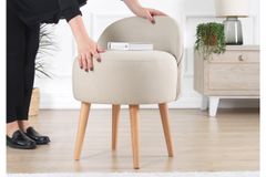 Corville Poef, Creme