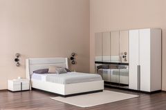 Line Kledingkast met 6 Deuren