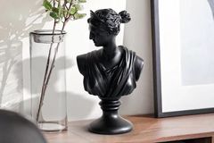 Artemis Büst, Zwart