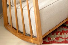 Joan Teddy Schommelstoel, Beige