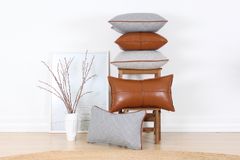 Dobsett Kussen, 40x40 cm, Bruin