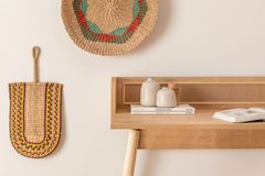 Torenna Bureau, Saffier Eik