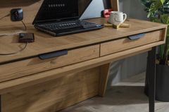 Colosseum Bureau, Walnoot