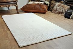Cleto Sheepskin Rug, 160 x 230 cm, Cream