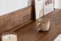 Moon Bureau Met Panelen, Walnoot