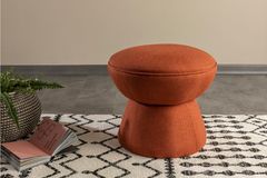 Button Poef, Steenrood