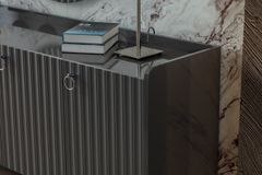 Orenda Dressoir Spiegel, Antraciet