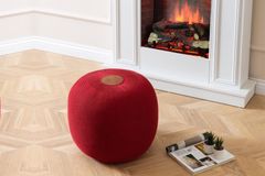 Nora Ronde Decoratieve Gebreide Poef, rood