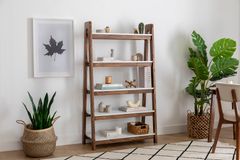 Noma Breed Boekenrek, Noot