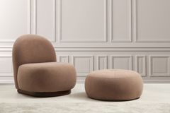 Tina Fauteuil, Bruin