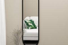 Mone Ceos Decoratieve Halspiegel, Zwart