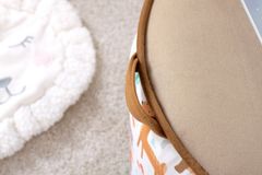 Lodie Kinderpoef, Bruin