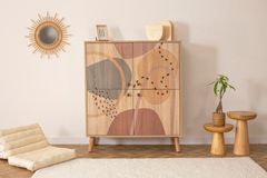 Form Multifunctionele Kast met Houten Poten