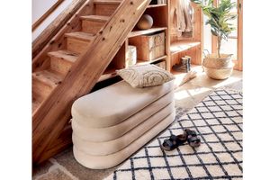 Relax Bank, Beige