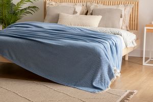 Modrý přehoz na postel LUNA Mona, 170x230