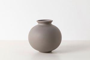 Dennis Vase