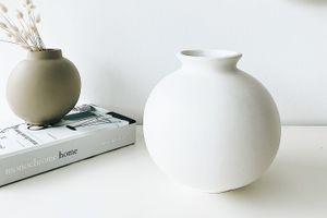 Toppy Ceramic Vase, White