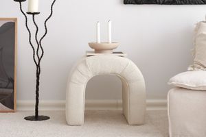 Junia Nu Hocker