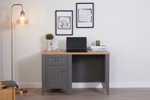 Lora Bureau, Grijs