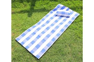 Homing Mini Strandmatte mit Quadratischem Muster und Kissen, Blau