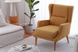 Junia Klam Oorfauteuil, Mosterd