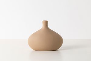 Krémová váza Organic Pelike